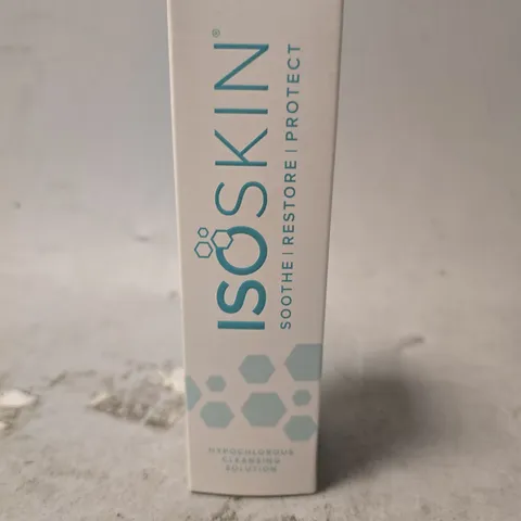 BOXED ISOSKIN SOOTHE RESTORE PROTECT HYPOCHLROUS CLEANSING SOLUTION 