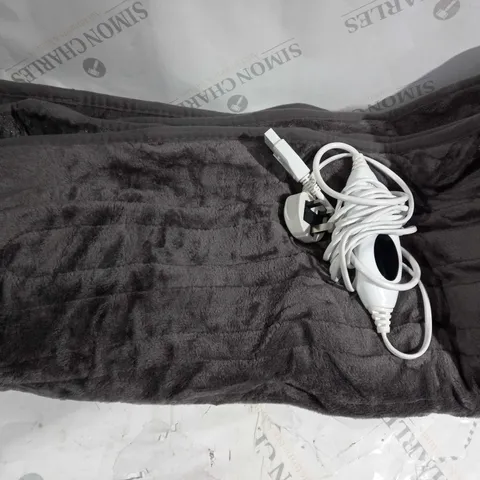 COZEE HOME VELVETSOFT HEATED THROW IN CHARCOAL