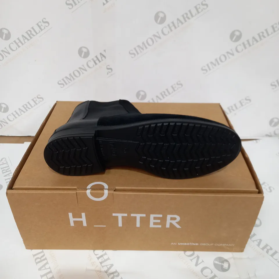 BOXED PAIR OF HOTTERS TENBY ANKLE BOOT - BLACK METALLIS, SIZE 6