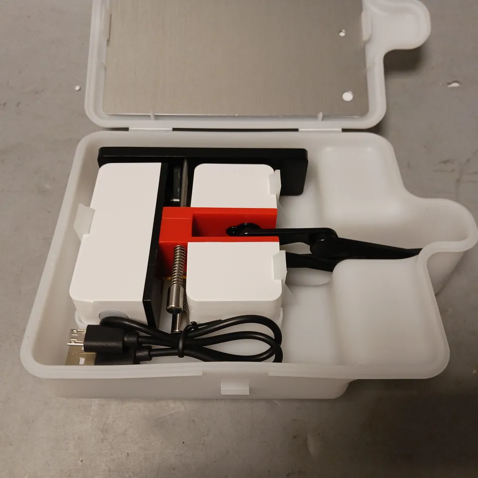 BOXED LINE-US ROBOT DRAWING ARM 