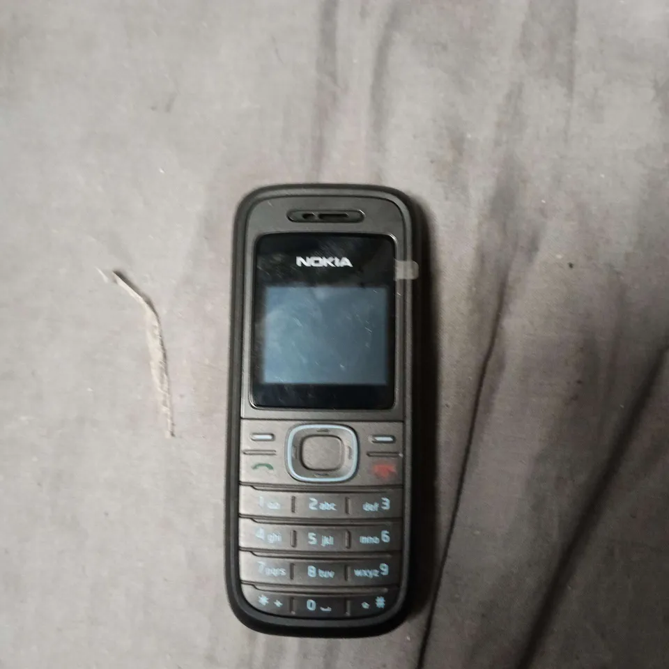 NOKIA 1208 MOBILE PHONE – BOXED WITH ORIGINAL PACKAGING