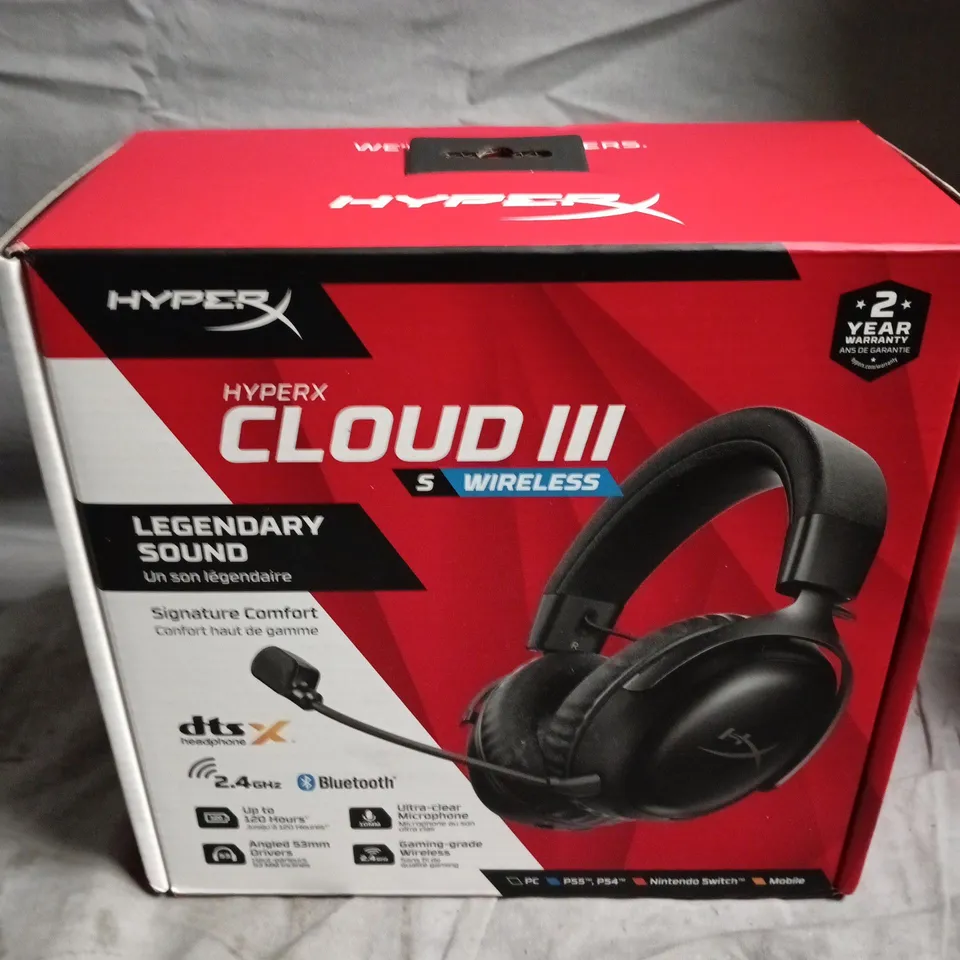 SEALED HYPERX CLOUD III WIRELESS HEADSET FOR PLAYSTATION 