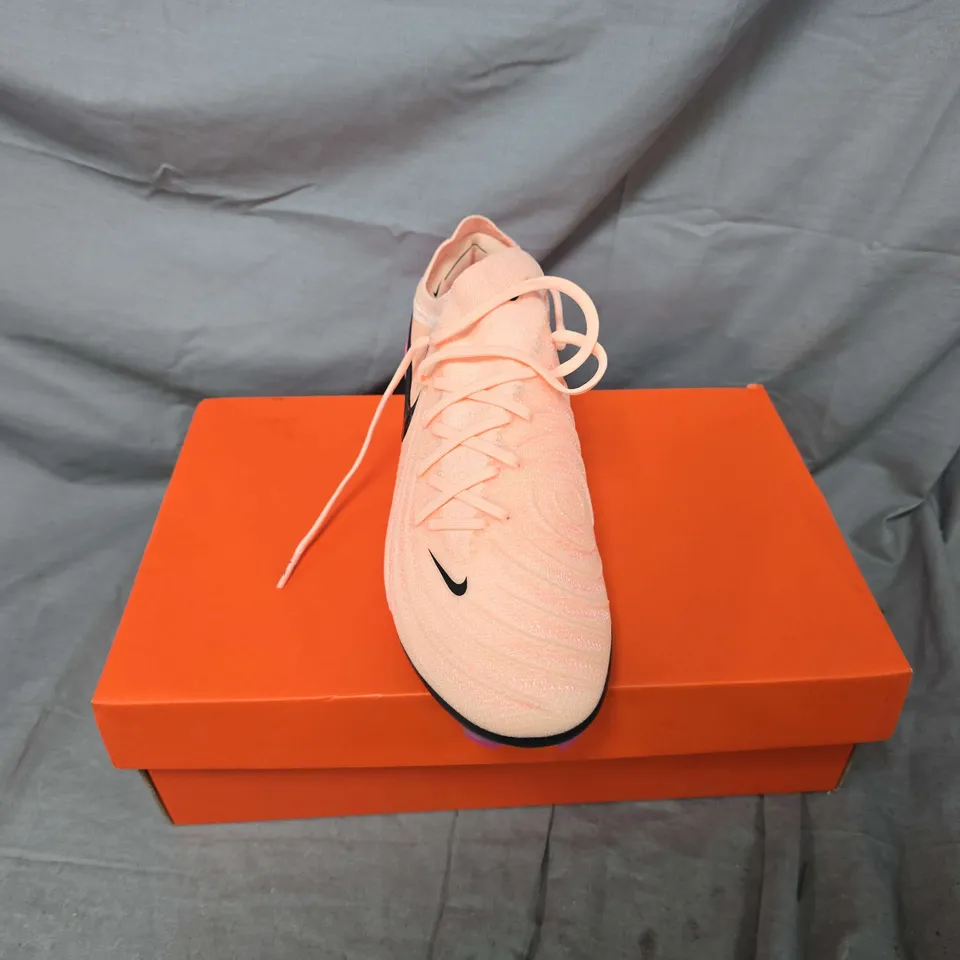 BOXED PAIR OF NIKE PHANTOM GX II ELITE FG IN CRIMSON TINT - UK 8