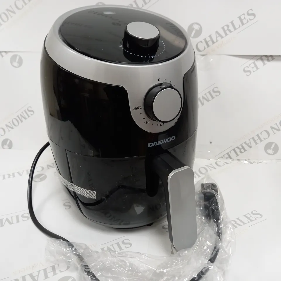 BOXED DAEWOO 2 LITRE COMPACT AIR FRYER