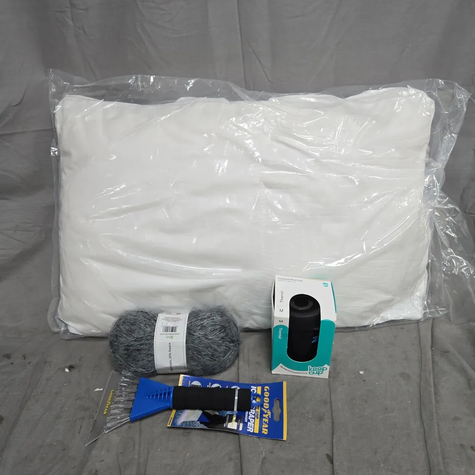 BOX OF APPROXIMATELY 15 ASSORTED HOUSEHOLD ITEMS TO INCLUDE PILLOW, THERMAL CUP, WOOL, ICE SCRAPER ETC