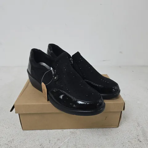 JO & JOE JESSICA BLACK SLIP-ON SHOES, UK 8