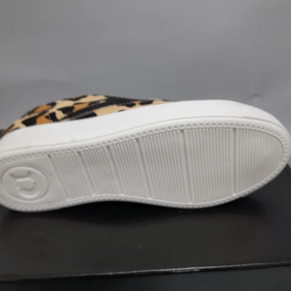 DUNE ENERGISE LEOPARD PRINT TRAINER - SIZED 3