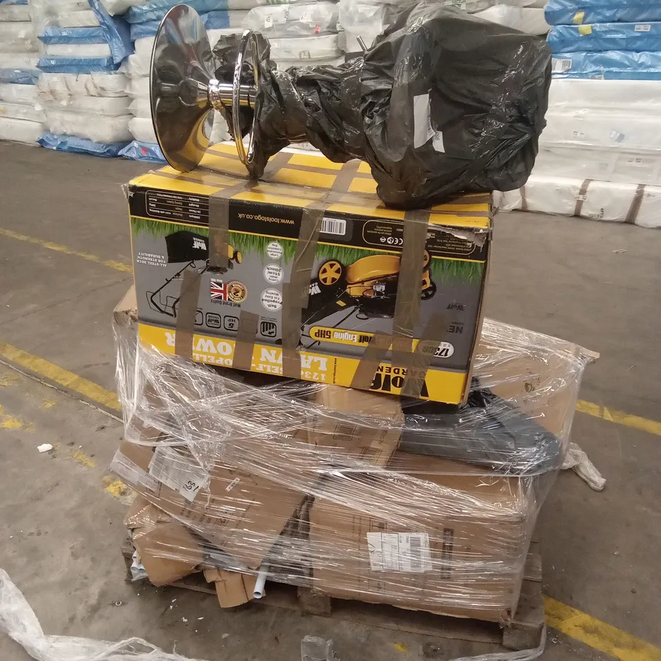 PALLET OF ASSORTED HOUSEHOLD GOODS AND PRODUCTS TO INCLUDE; GARDEN FURNITURE, BBQ, EGG COOKER ETC