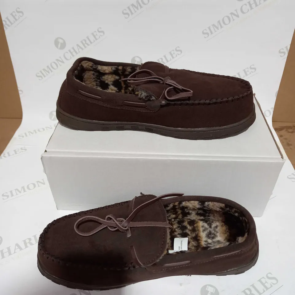 MUK LUKS MENS SLIPPERS SIZE 12.5/13