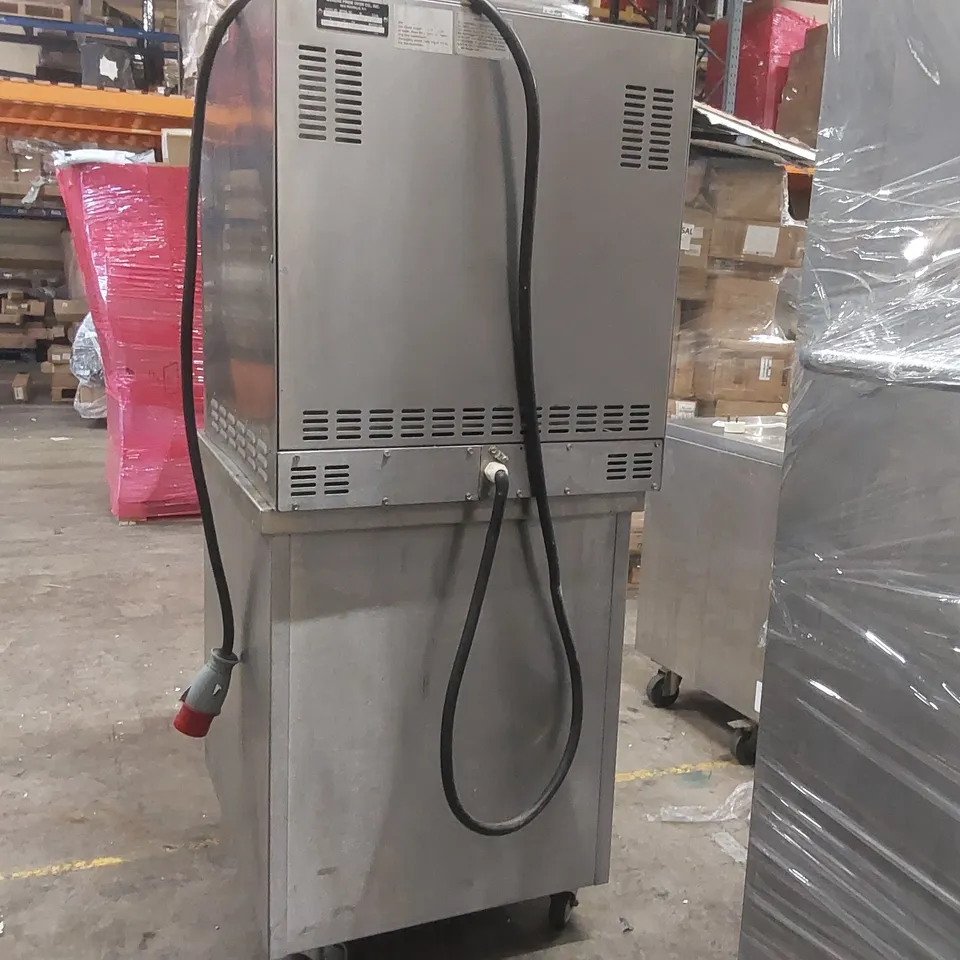 BAKERS PRIDE P44SH3 COMMERCIAL PIZZA OVEN WITH CABINET