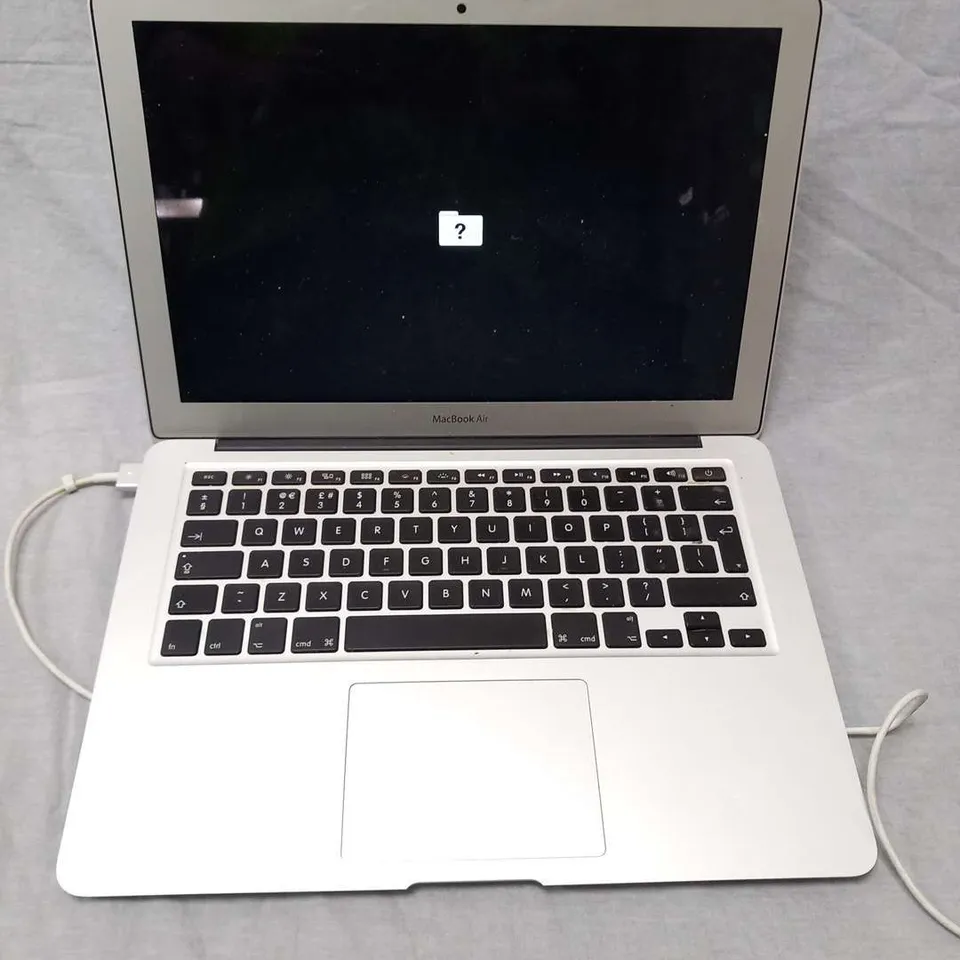 APPLE MACBOOK AIR 7 2,A1466 