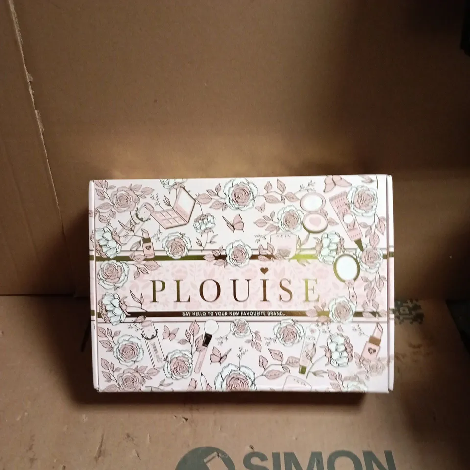 BOXED PLOUISE ASSORTED COSMETIC GIFT BOX 