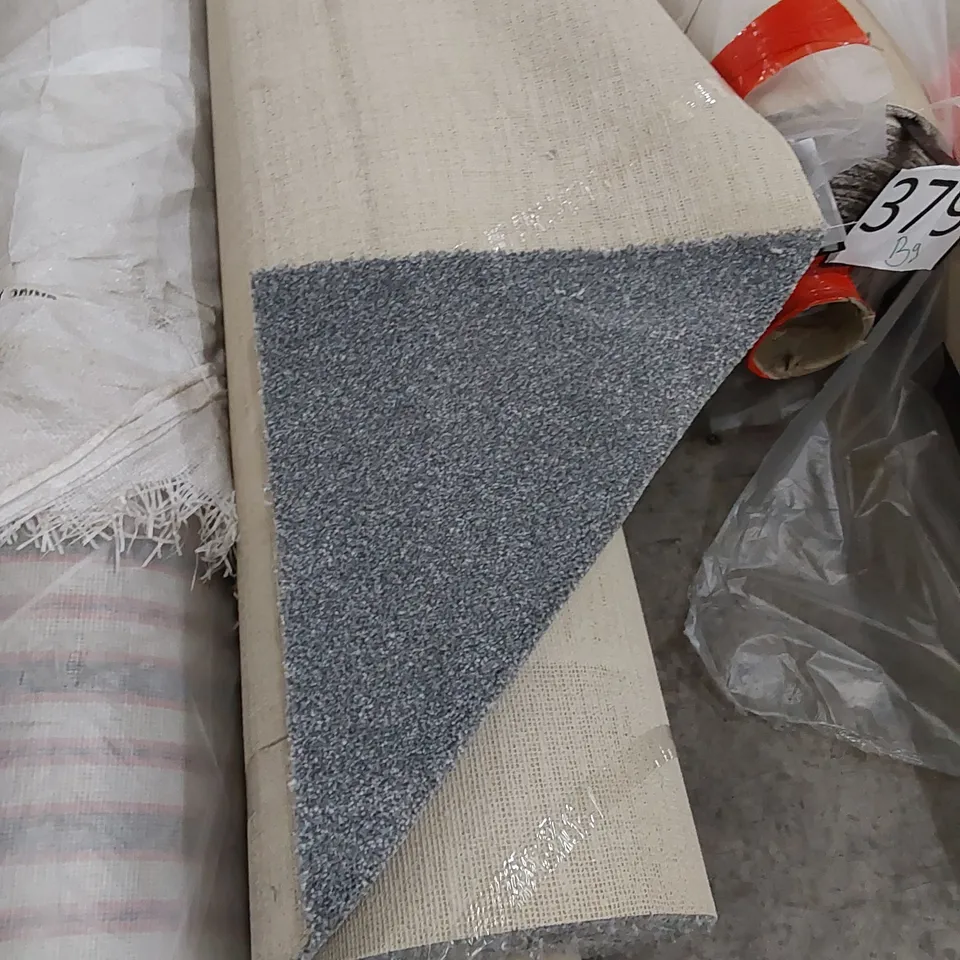 ROLL OF QUALITY IMMORTAL GREY CARPET // SIZE: APPROXIMATELY 13.6 X 4m