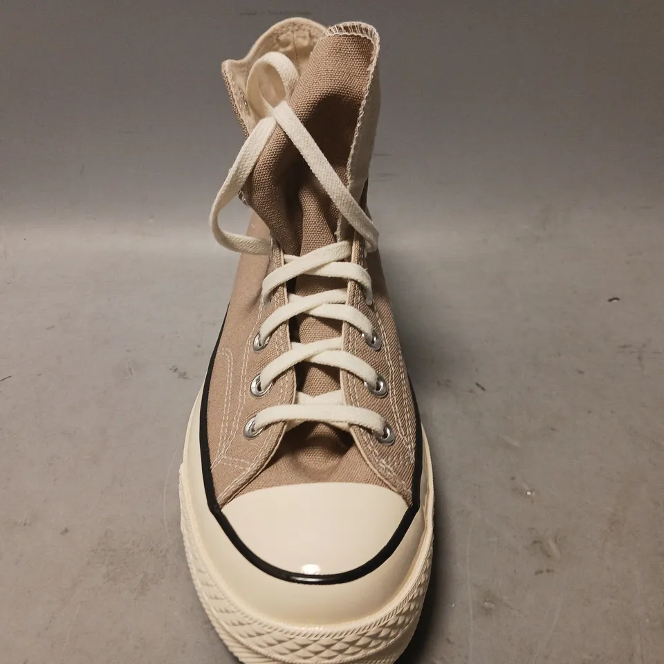 BOXED PAIR OF CONVERSE ALL STAR CHUCK 70 HI SHOES IN TAUPE UK SIZE 9
