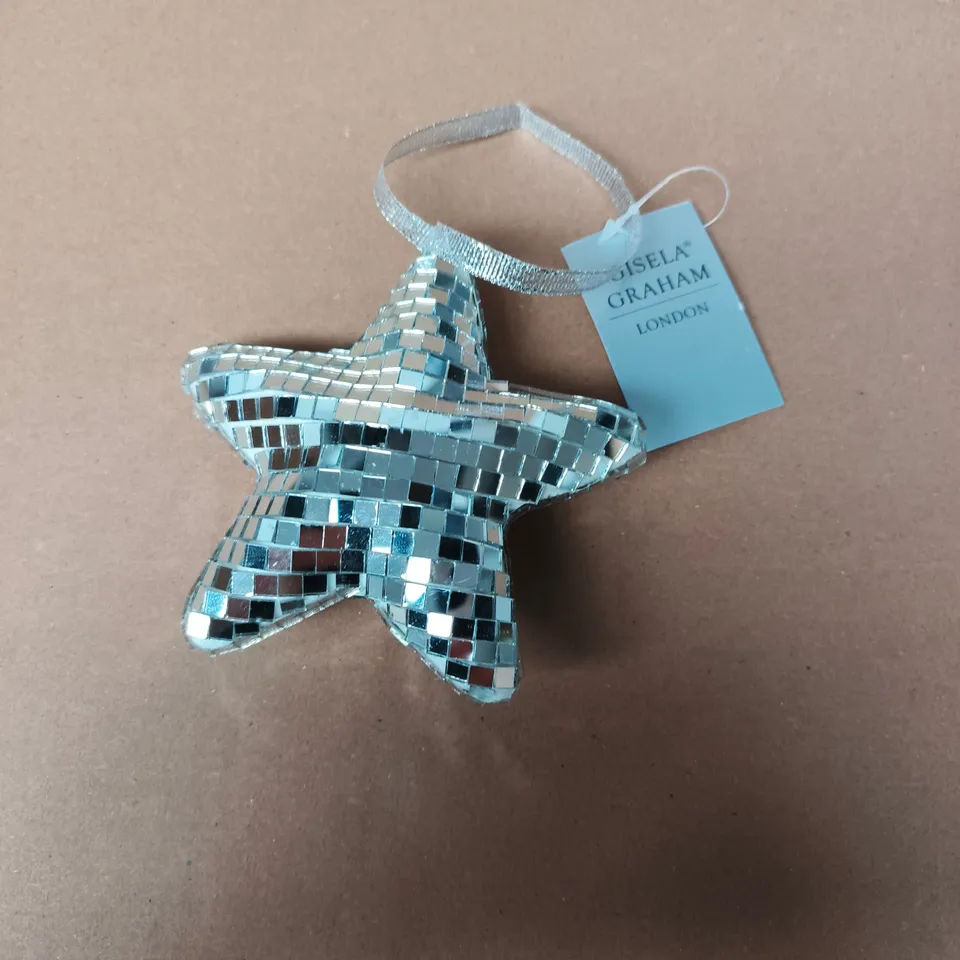 approximately 24 Gisela Graham silver mirror star tree decorations