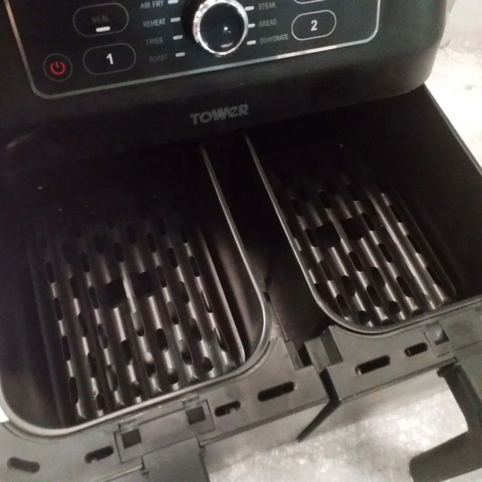 BOXED TOWER 8L DUAL BASKET AIR FRYER