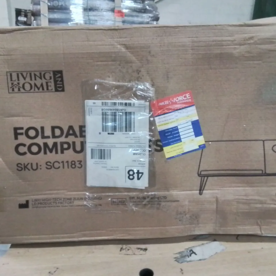 BOXED FOLDABLE COMPUTER DESK