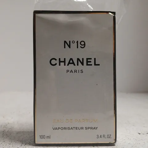 BOXED CHANEL N°19 EAU DE PARFUM 100ML