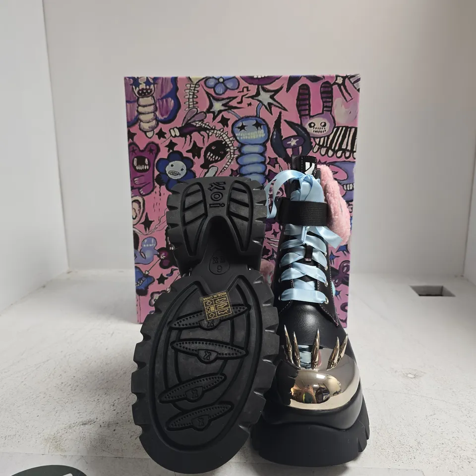 KOI FRUNKROCKER SIDEKICK PLATFORM BOOTS - BLACK, UK SIZE 6