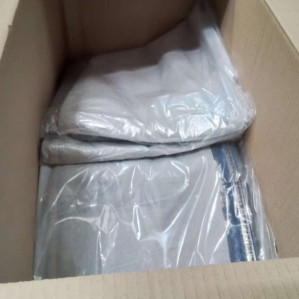 BOXED BRAND NEW APPROXIMATELY 12 JD WILLIAMS METALLIC SKIRT GOLD SIZE 18