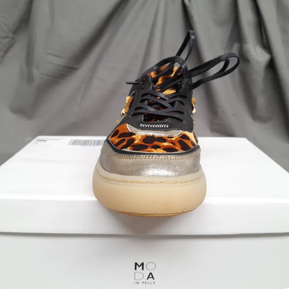 BOXED PAIR OF MODA IN PELLE BELGRAVE PRINT SEQUIN TRAINERS - SIZE 6