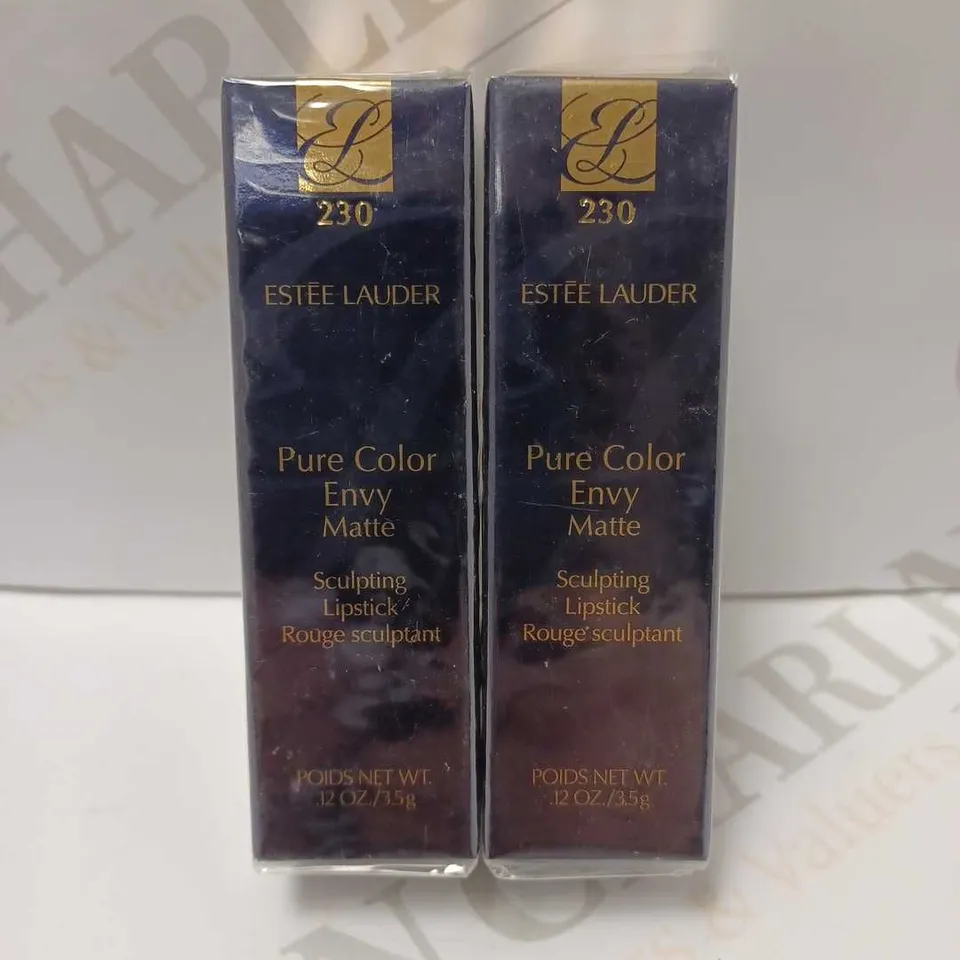 LOT OF 2 ESTEE LAUDER PURE COLOUR ENVY MATTE LIPSTICKS - #230 COMMANDING 