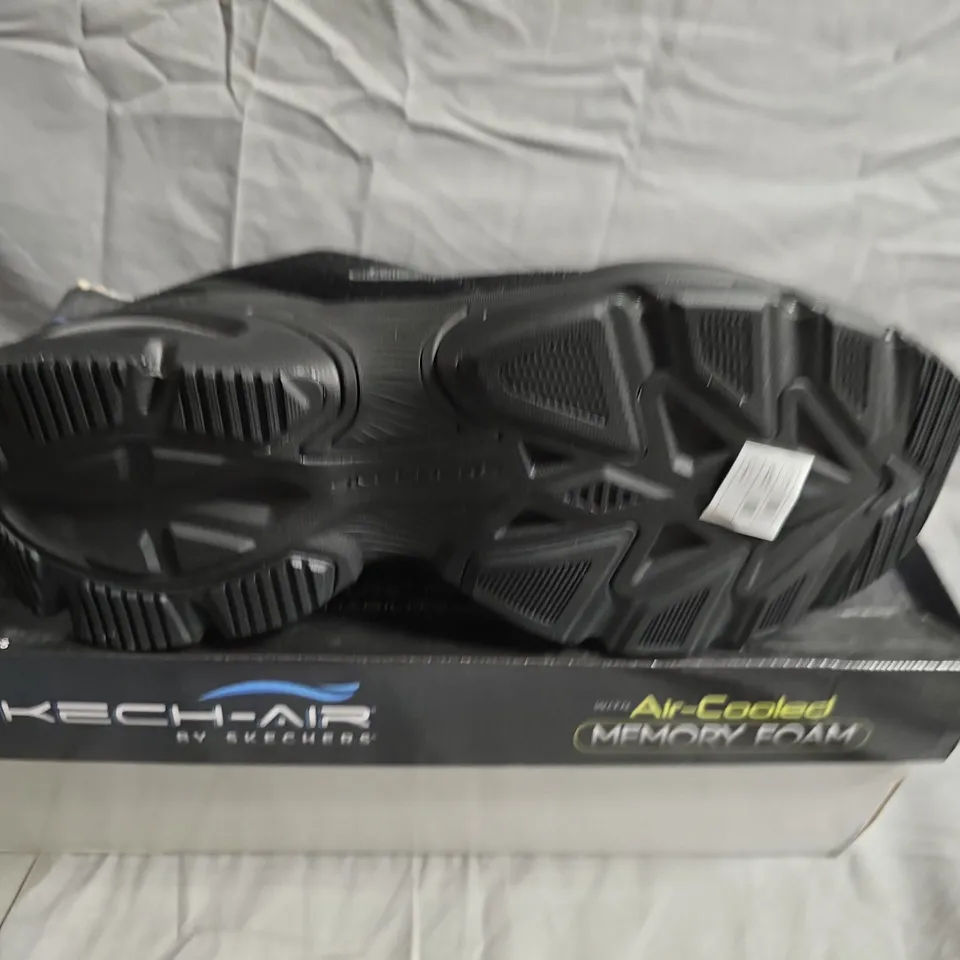 SKECH-AIR BY SKECHERS – BLACK MEMORY FOAM MESH SNEAKERS (PAIR, BOXED) - SIZE 10