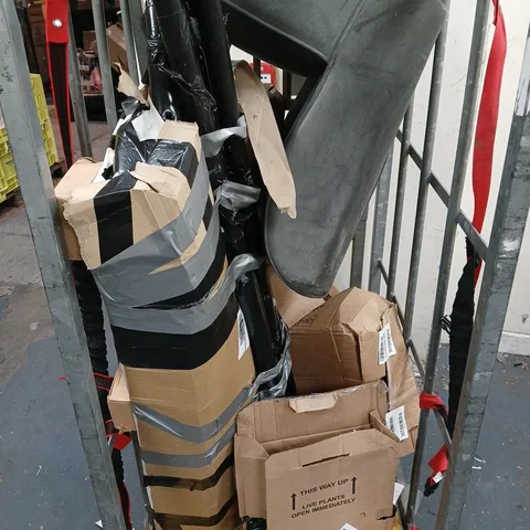 CAGE OF APPROXIMATELY 6 ASSORTED BROKEN ITEMS TO INCLUDE - CHAIR, CLIMBING FRAME, AND GARDEN LIGHTS ETC. COLLECTION ONLY