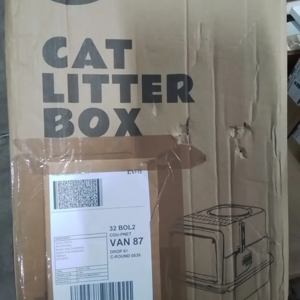 BOXED TIEKER CAT LITTER BOX 