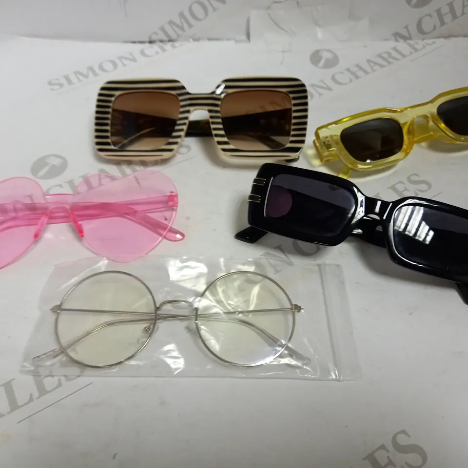 LOT OF APPROXIMATELY 20 ASSORTED EYEWEAR ITEMS, TO INCLUDE SPECTACLES, SUNGLASSES, CASES, ETC