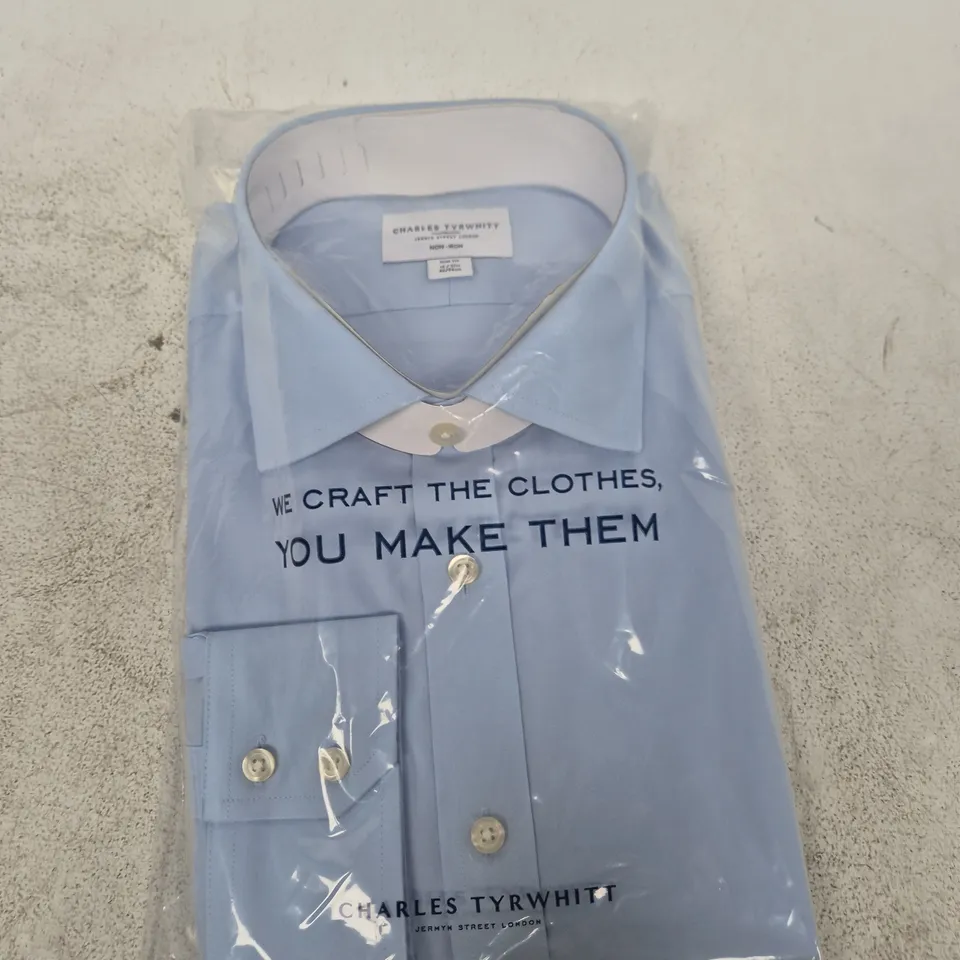 CHARLES TYRWHITT LIGHT BLUE SLIM FIT NON-IRON SHIRT – UK 16 (NECK 16IN) ARMS 37"