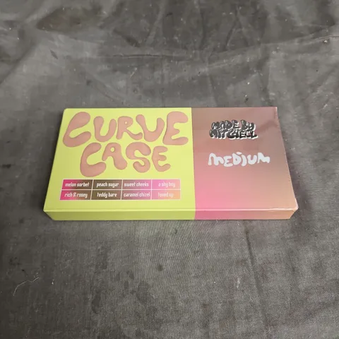SEALED MADE BY MITCHELL CURVE CASE CREAM BLUSHER/BRONZER IN MEDIUM