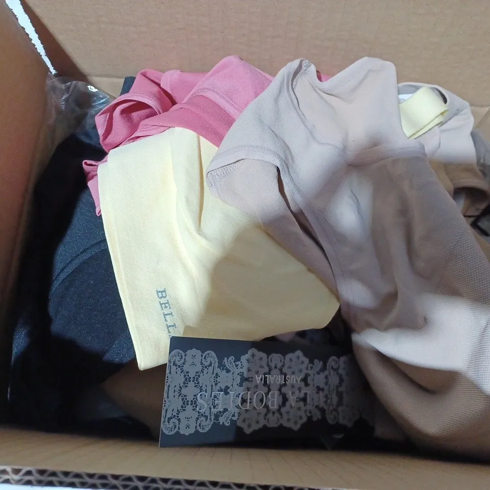 BOX OF APPROX 15 ASSORTED CLOTHING ITEMS TO INCLUDE - BELLA BODLES