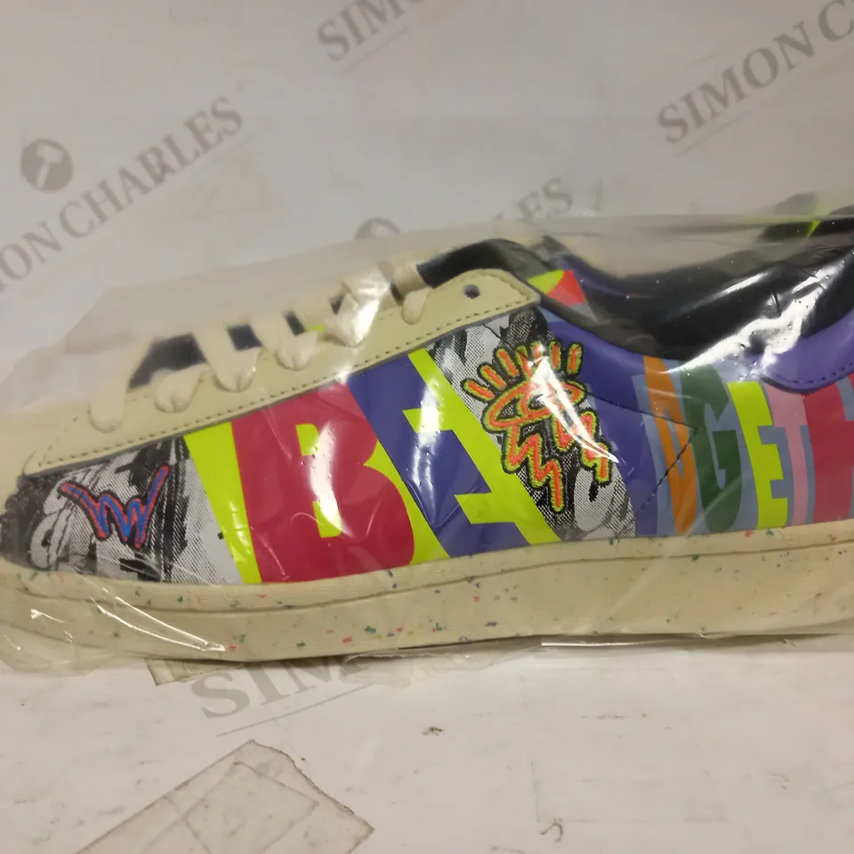 ADIDAS SUPERSTAR PRIDE TRAINERS UK SIZE 7.5
