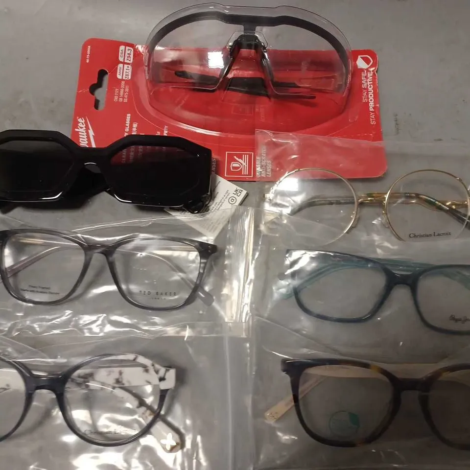 APPROX 12 ASSORTED PAIRS OF GLASSES/SUNGLASSES 