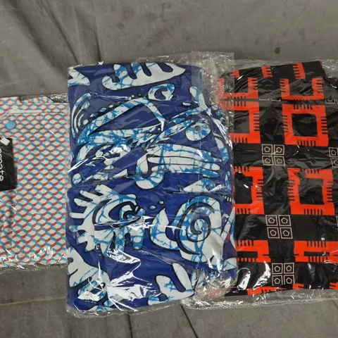 APPROXIMATELY 25 ASSORTED CLOTHING AND FASHION PRODUCTS IN VARIOUS STYLES AND SIZES - COLLECTION ONLY
