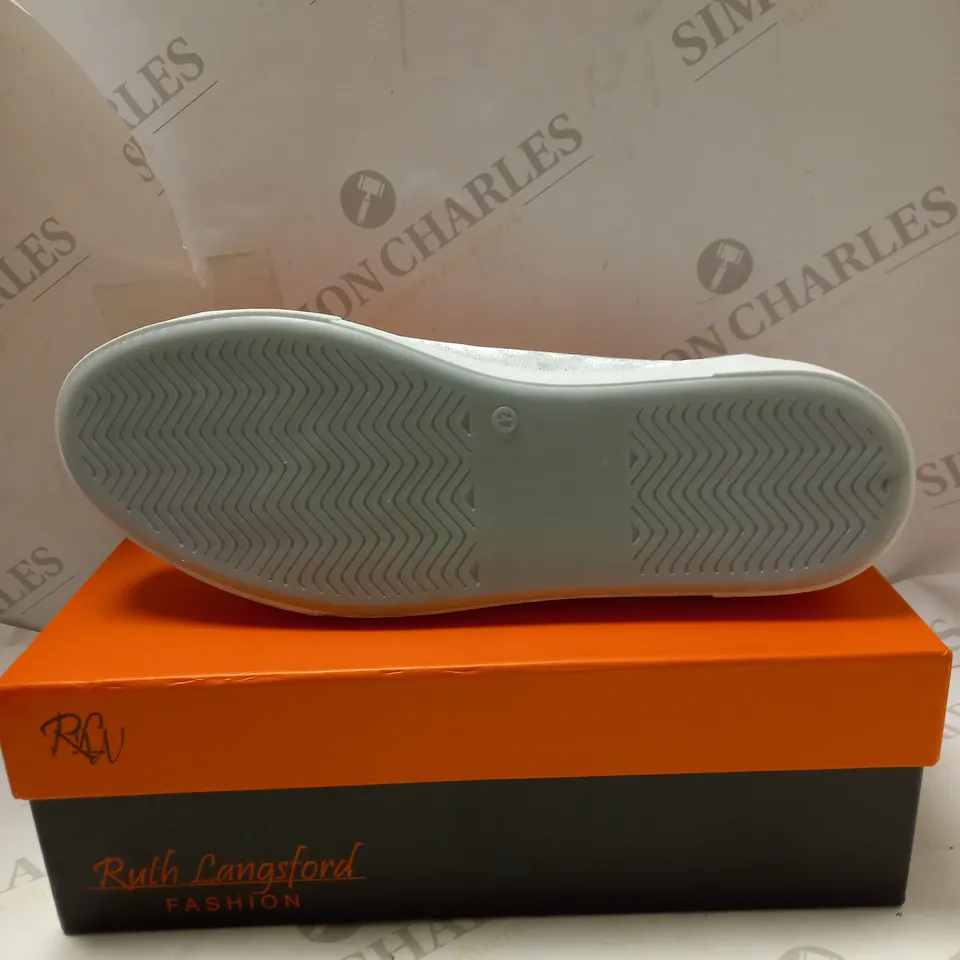 RUTH LANGSFORD SILVER ZIP TRAINERS - SIZE 9