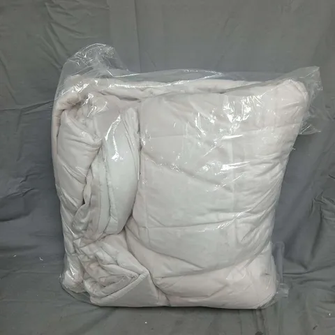 VELVET LUXE BEDSPREAD 165X240 CM – WHITE