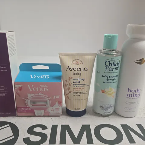 APPROXIMATELY 15 ASSORTED HEALTH & BEAUTY PRODUCTS TO INCLUDE MURAD , AVEENO AND CHILDS FARMS
