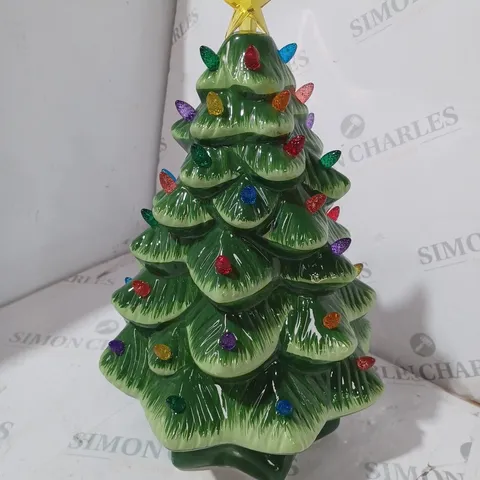 CERAMIC CHRISTMAS TREE LIGHT UP