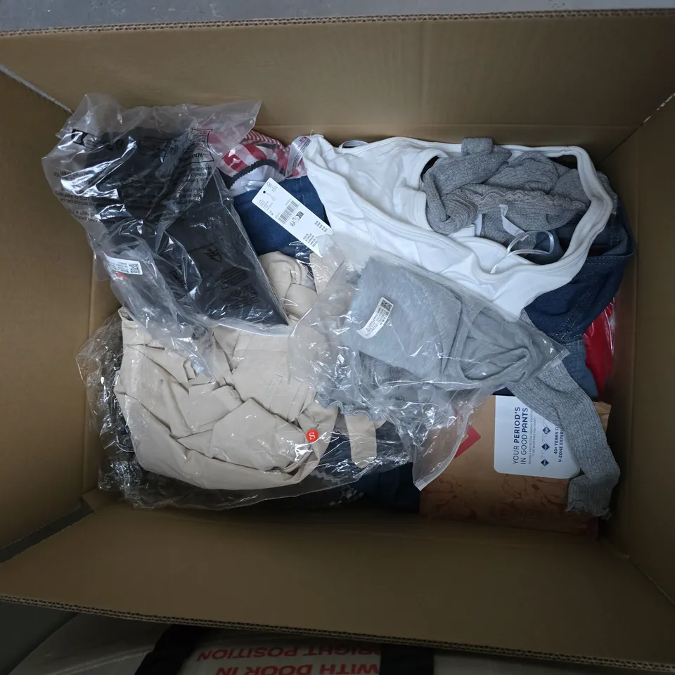 BOX OF APPROXIMATELY 25 CLOTHING ITEMS INCLUDING:BREAK THE RULES TRACKSUIT BOTTOMS, JUMPER AND GREY HOODIE