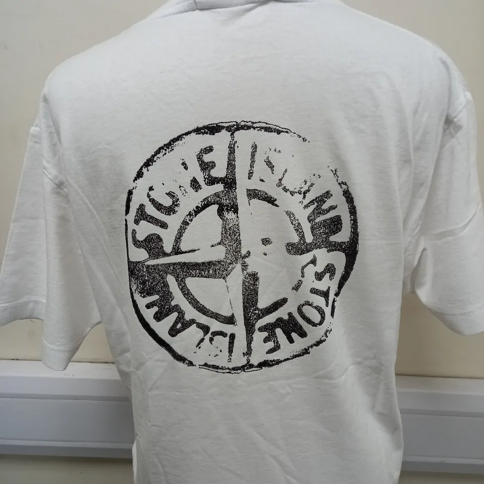 STONE ISLAND GRAPHIC T-SHIRT SIZE M
