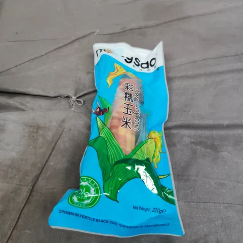 APPROXIMATELY 10 ASSORTED FOOD ITEMS INCLUDING MOTTLED WAXY CORN AND GLENFINNAN COFFEE CROFTER BLEND 