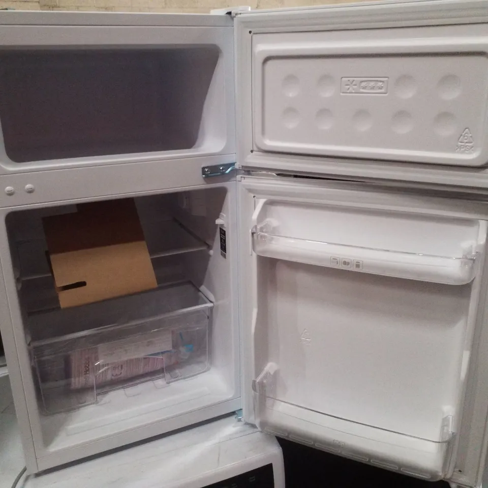 RUSSELL HOBBS RH85UCFF482E1W 85CM 70/30 SMALL FRIDGE FREEZER - WHITE