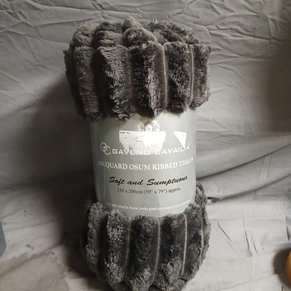 GAVENO CAVAILIA JACQUARD OSUM RIBBED THROW – SOFT & SUMPTUOUS, 150 X 200CM