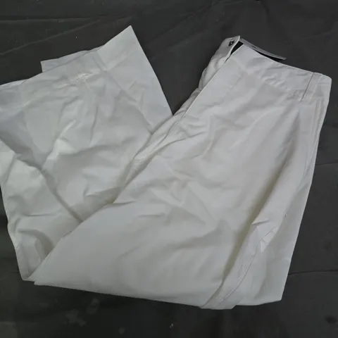 NIKE WOMENS STANDARD FIT TROUSERS IN WHITE - MEDIUM