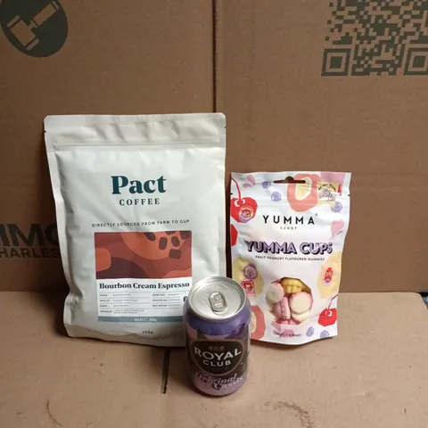 APPROXIMATELY 12 ASSORTED FOOD AND DRINKS ITEMS TO INCLUDE - PACT COFFEE BOURBON CREAM ESPRESSO, YUMMA FRUIT YOGHURT FLAVOURED GUMMIES, ROYAL CLUB ORIGINAL ETC 
