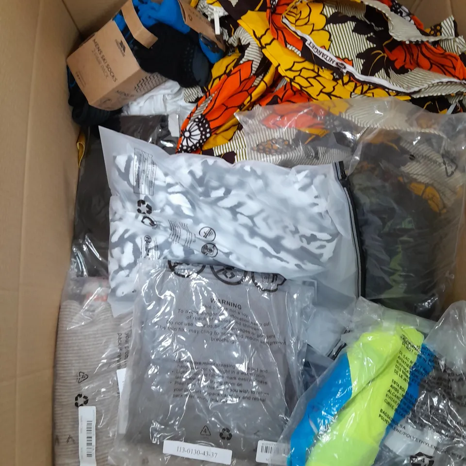 BOX OF APPROXIMATELY 20 ASSORTED CLOTHING ITEMS TO INCLUDE POKEMON JUMPER, TRESPASS SOCKS, KENDRICK LAMAR TOP