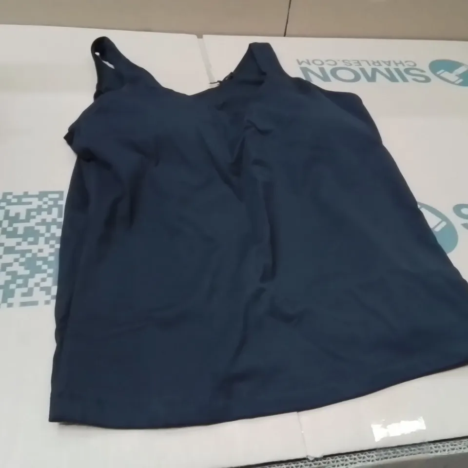 BOXED BRAND NEW APPROXIMATELY 19 SIMPLY BE ACTIVE SPORT TOP BLACK SIZE 18