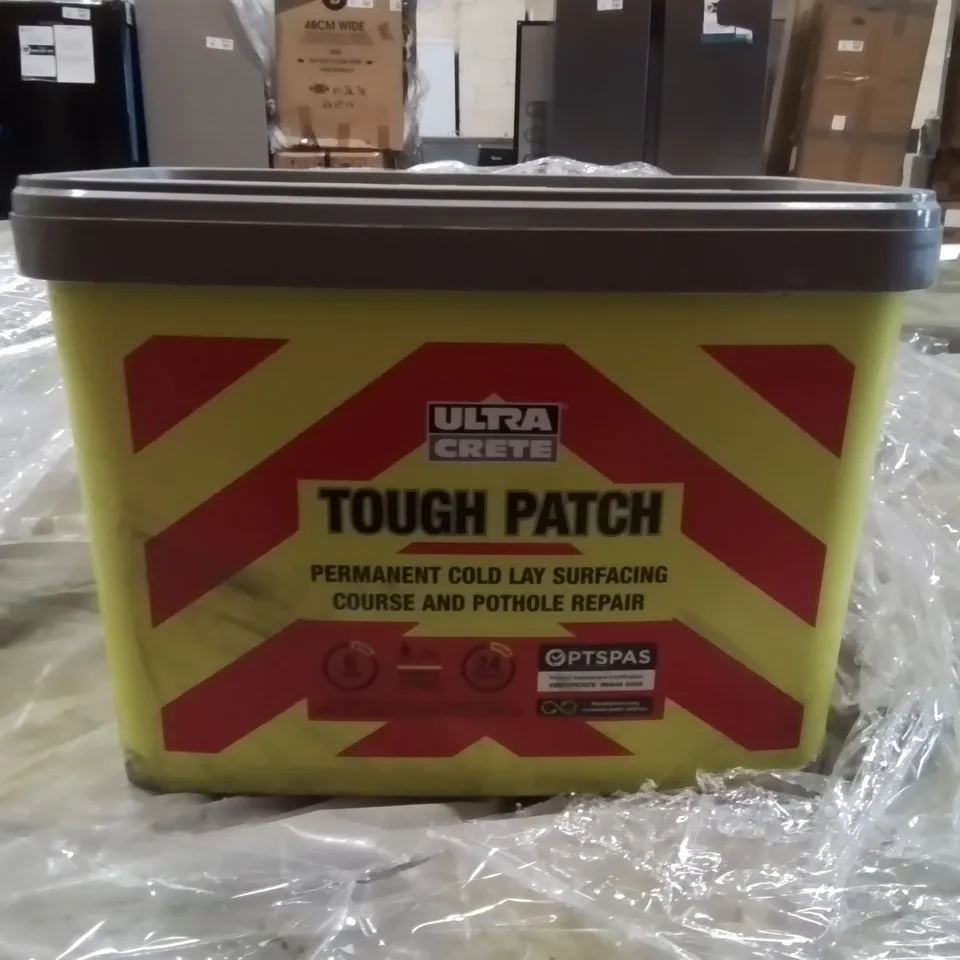 PALLET OF ULTRACRETE TOUGH PATCH POTHOLES REPAIR APPROXIMATELY 26 CASES//EXPIRY DATE 18.05.25 26KG PER CASE